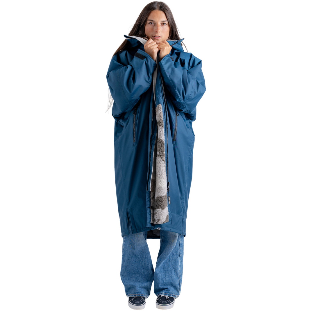 2026 Dryrobe Advance Long Sleeve Changing Robe DALSV3 - Deep Sea Blue / Sand Camo